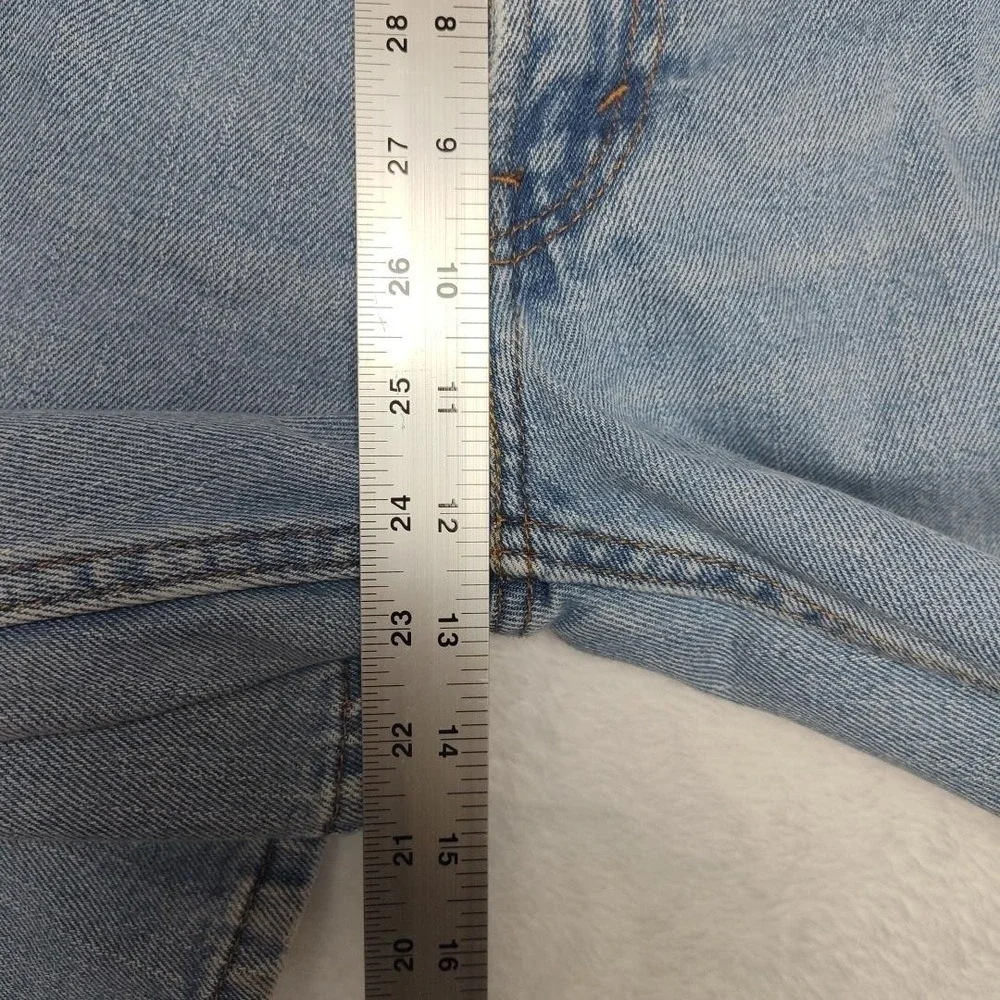 Levis 550 Jeans Mens 38x34 Light Wash Y2K Relaxed Fit‎ Tapered Leg Blue Denim